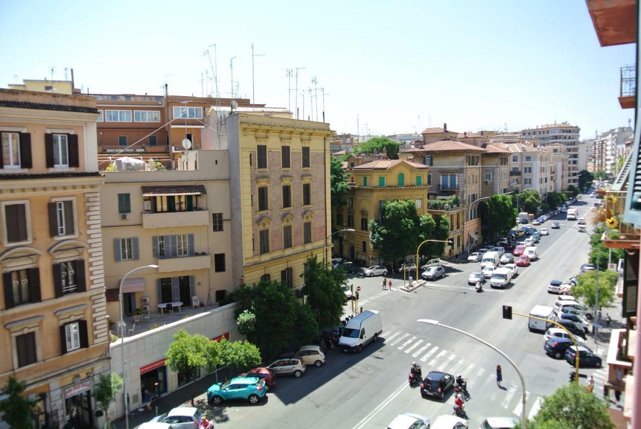 Beautiful apartment in San Giovanni close to Colosseo Roma Esterno foto