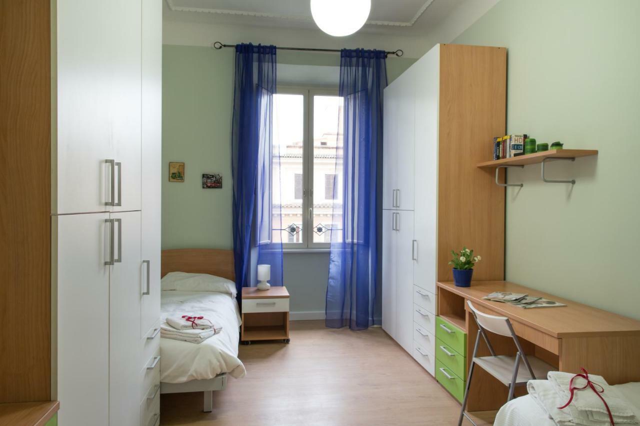 Beautiful apartment in San Giovanni close to Colosseo Roma Esterno foto
