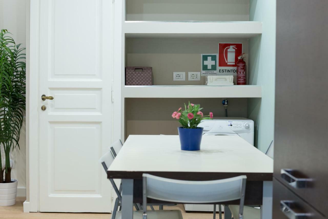 Beautiful apartment in San Giovanni close to Colosseo Roma Esterno foto