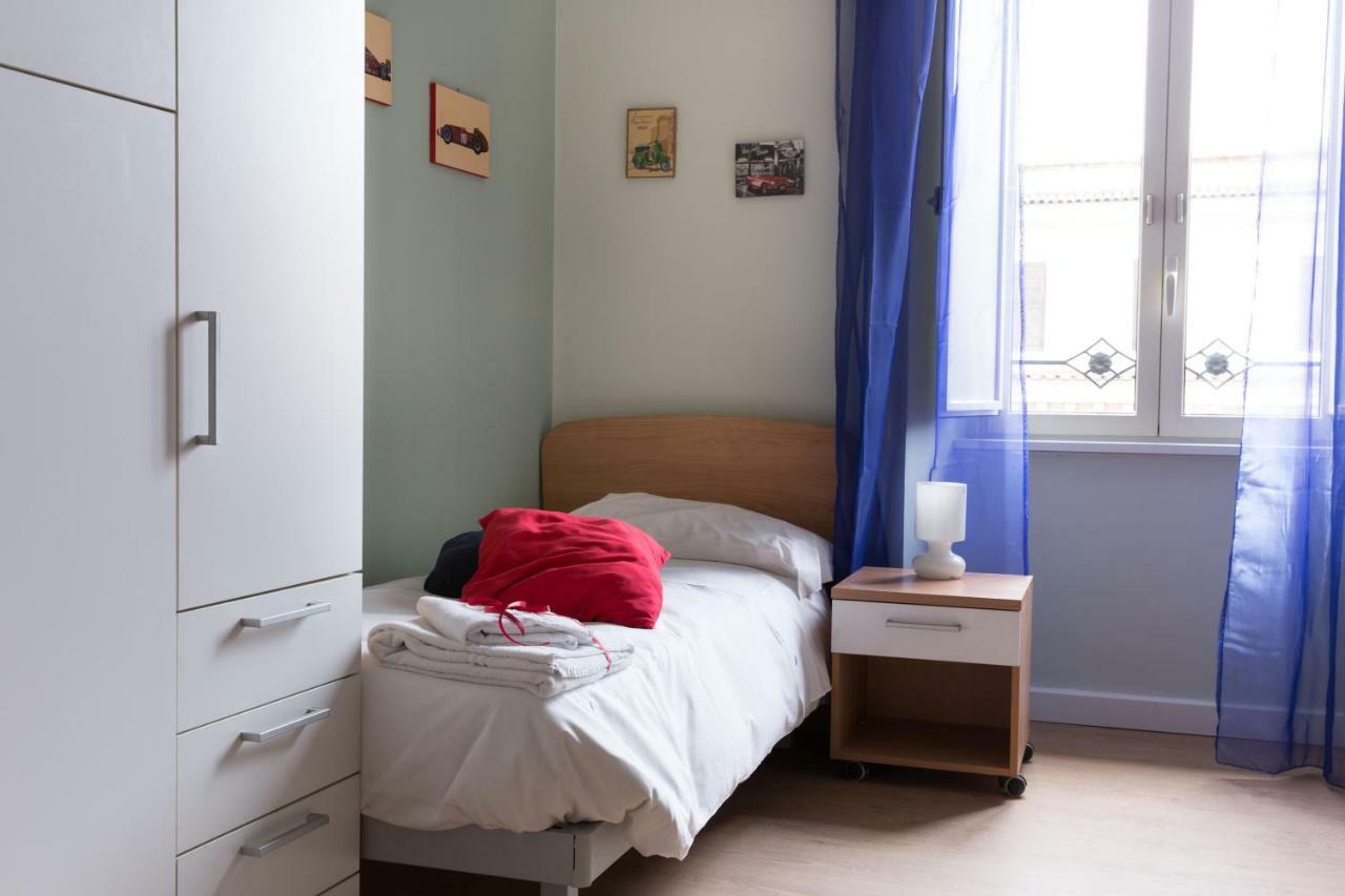 Beautiful apartment in San Giovanni close to Colosseo Roma Esterno foto