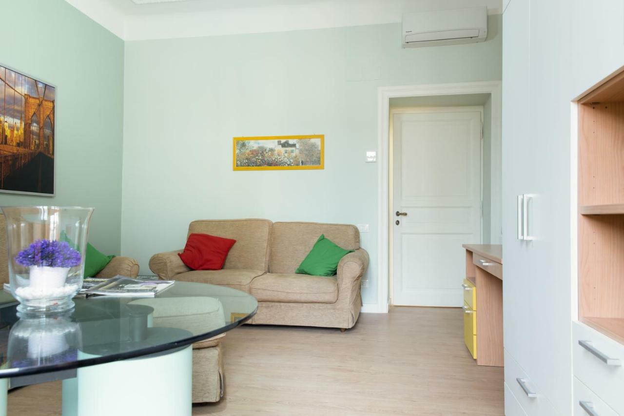 Beautiful apartment in San Giovanni close to Colosseo Roma Esterno foto
